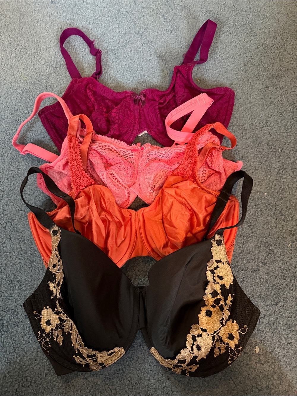 Lot of 4 Wacoal Women’s Lace & Embroidered Bra Set - 32DDD
